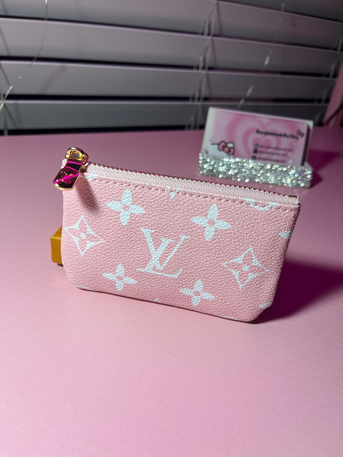 LV Coin Pouch ★ ★ ★